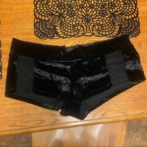 Iheartraves size medium booty shorts/ pole shorts